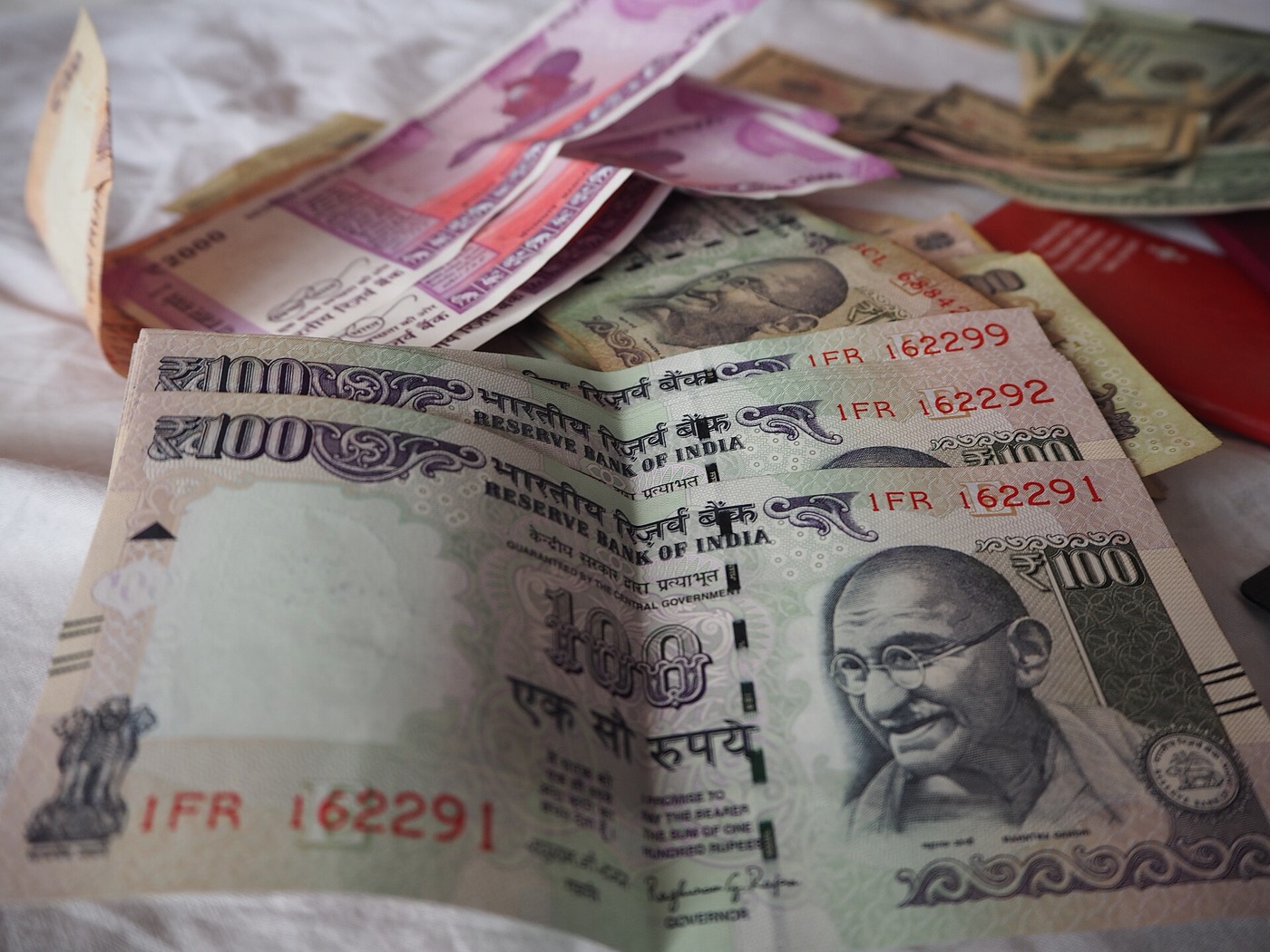 The Indian Rupee: Slow Internationalisation and Capital Controls